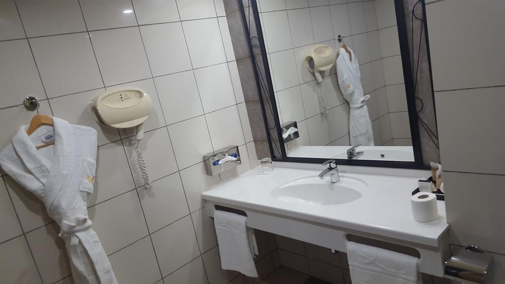 Hotel El Farouk Bamako Kültér fotó